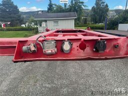 Fruehauf container semi-trailer