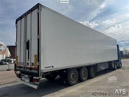 Schmitz Cargobull box semi-trailer with Carrier refrigeration unit.
