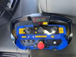 MAN TGS 28.440 6x4-4 BL 2-Seitenkipper Fassi F235 Kran