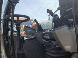 Liebherr A 912 Compact