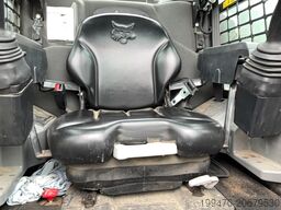 Bobcat t770 with 2013 Bobcat 108 Grader Attachment