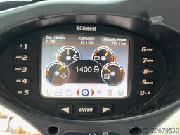 Bobcat t770 with 2013 Bobcat 108 Grader Attachment