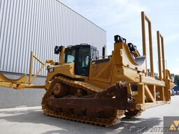 Caterpillar D8T Pipe carrier