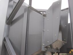 Delta Mobile surge hopper