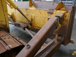 Komatsu D85PX-15EO