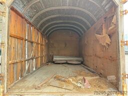 historischer Holz Möbel Wagen Restauration