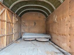 historischer Holz Möbel Wagen Restauration