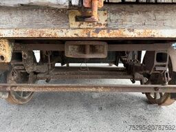 historischer Holz Möbel Wagen Restauration