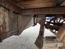 historischer Holz Möbel Wagen Restauration