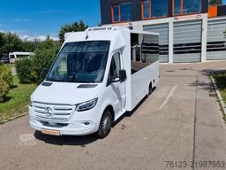 MERCEDES-BENZ 30 Sitzer Schul- Transferbus 519 Vorlauffahrzeug