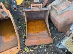 Komatsu PC78US-10 Excavator with tiltrotator, 2 buckets, r