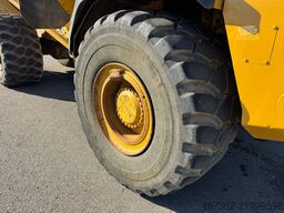 Bell B30D