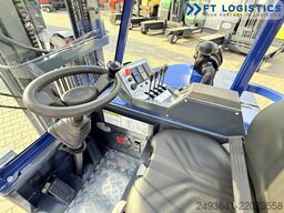 Combilift CB3000 GAS TRIPLEX 5500 POSITIONER