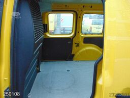 VW Caddy 2.0 TDI 4Motion -2x Schiebetür-HFT-