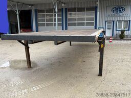 Krone 7,82m BDF Baustoff Zurringe Kranbar