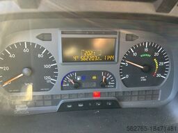 Mercedes-Benz Atego 813