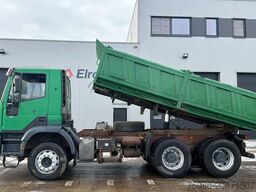 Iveco Eurotrakker 260 E 37 (MANUAL PUMP / POMPE MANUE...