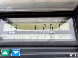 Schmitz Cargobull SKO 24 / Drum brakes / Carrier Vector 1550 / Pa...