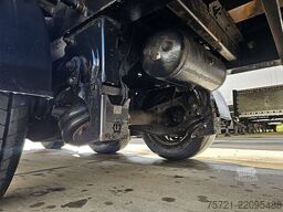 KRONE SD STEERAXLE TAILLIFT