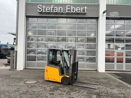 JUNGHEINRICH EFG 215 / Triplex 4.25m / 1.851h / Batterie 2023