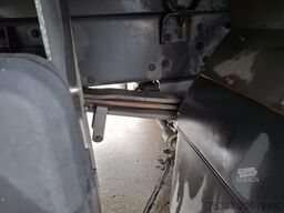 RENAULT D12-210 - E6 - PROBLEME CHAUFFE MOTEUR