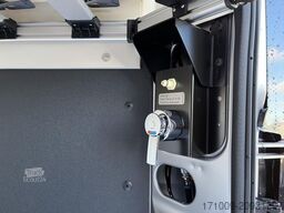 WESTFALIA Columbus 600 E 180 PS 8G  Skyview ACC Solar