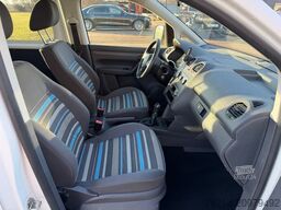 VOLKSWAGEN Caddy 1.6 TDI Tempomat AHK Climatic 5 Sitzer1