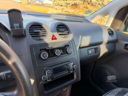 VOLKSWAGEN Caddy 1.6 TDI Tempomat AHK Climatic 5 Sitzer1