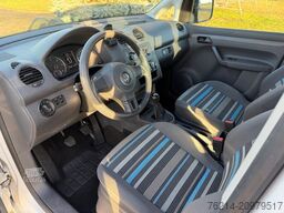 VOLKSWAGEN Caddy 1.6 TDI Tempomat AHK Climatic 5 Sitzer1
