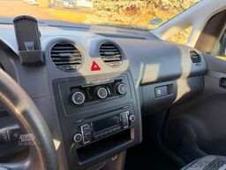 VOLKSWAGEN Caddy 1.6 TDI Tempomat AHK Climatic 5 Sitzer1