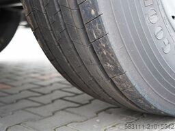 SCHMITZ CARGOBULL / CH?ODNIA / THERMO KING SLX 300 / DOPPELSTOCK /