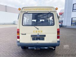 Ford Transit 2.5 4x2 Transit 2.5 4x2, Personentransporter, 8 Sitze