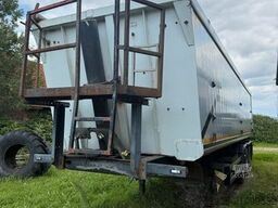 SCHMITZ CARGOBULL 50m3.   3  Achser,