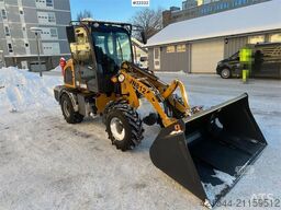 Sino JN 812 wheel loader w/ 2 buckets, pallet forks and