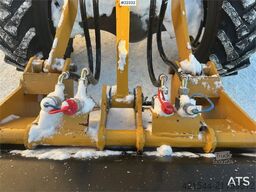 Sino JN 812 wheel loader w/ 2 buckets, pallet forks and