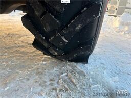 Sino JN 812 wheel loader w/ 2 buckets, pallet forks and