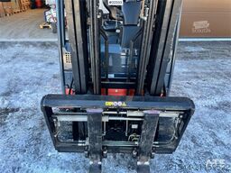 Toyota 8FBET15 Electric Forklift – Load Weight Indicator