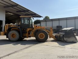  HL 760-9A Radlader / Swiss-Vehicle