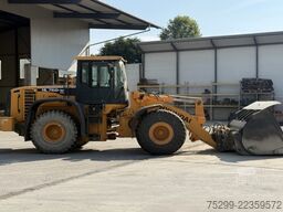 HL 760-9A Radlader / Swiss-Vehicle