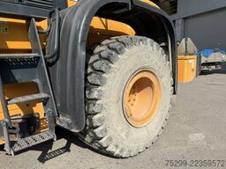  HL 760-9A Radlader / Swiss-Vehicle