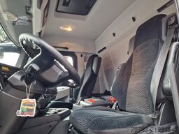 Mercedes-Benz Antos 1827 4x2 - Ekeri Box with sidedoors - Loa...