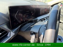 BMW 320d xDrive Touring M-Shadow Driving Assistant