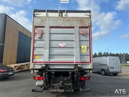 Scania R480 3 axle container truck with/ lift.