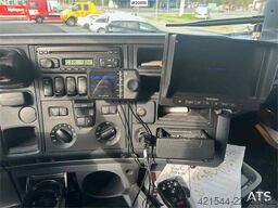 Scania R480 3 axle container truck with/ lift.