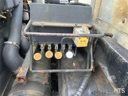 MAN 8.150 crane truck w/ 3-way tipper on the body. WAT
