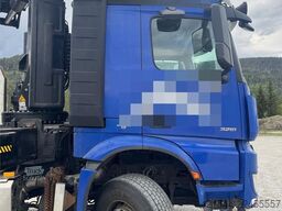Mercedes-Benz Arocs 3261