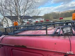 Scania P93H crane truck with 14 t/m crane and Laxo attach