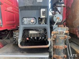 Scania P93H crane truck with 14 t/m crane and Laxo attach