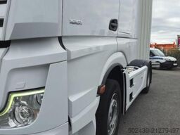 Mercedes-Benz Actros 1851