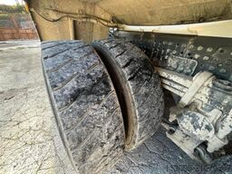 Mercedes-Benz Arocs 3240